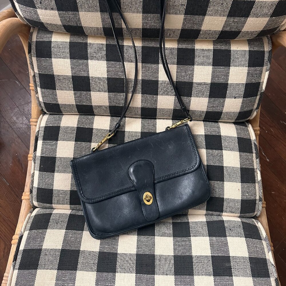 Pre Creed Vintage Coach Twin clutch